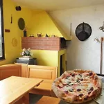 In Mit Garten Und Parkplatz By Interhome