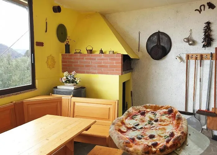 In Varazze Mit Garten Und Parkplatz By Interhome